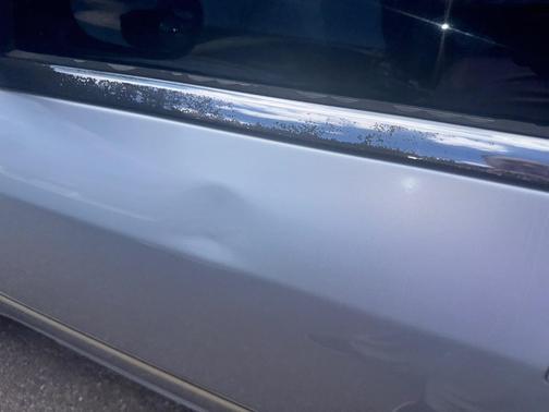2007 Dodge Magnum Base