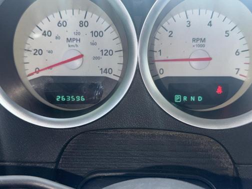 2007 Dodge Magnum Base