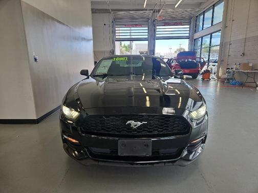 2016 Ford Mustang V6