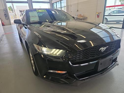 2016 Ford Mustang V6