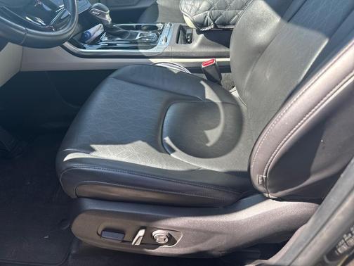 2022 Kia Carnival SX