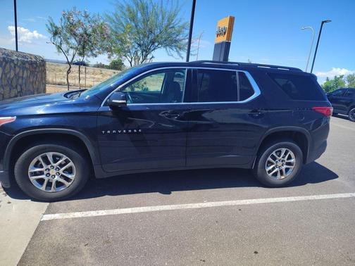2020 Chevrolet Traverse LT Cloth