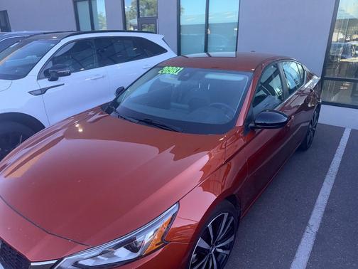 2021 Nissan Altima 2.5 SR