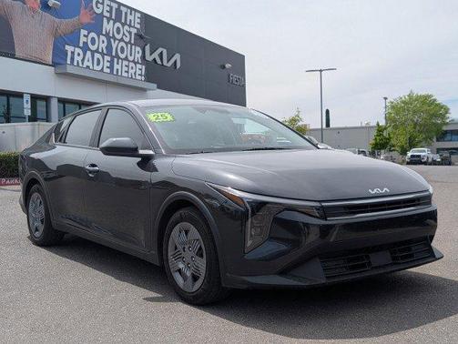2025 Kia K4 LX