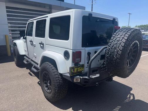 2016 Jeep Wrangler Unlimited Sahara