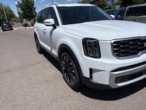 White Pearl 2025 Kia Telluride SX