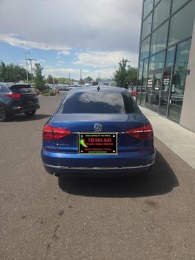 2016 Volkswagen Passat 1.8T SE w/Technology