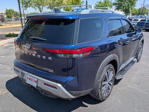 2022 Nissan Pathfinder Platinum