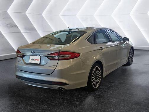 2018 Ford Fusion Hybrid SE