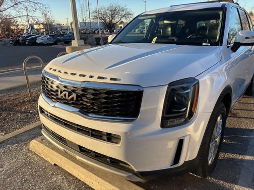 2022 Kia Telluride LX