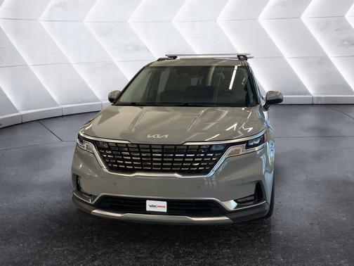 2022 Kia Carnival SX