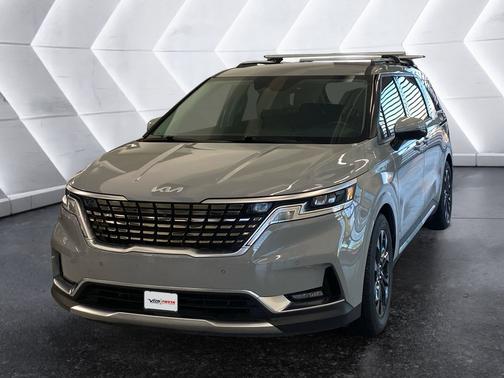 2022 Kia Carnival SX