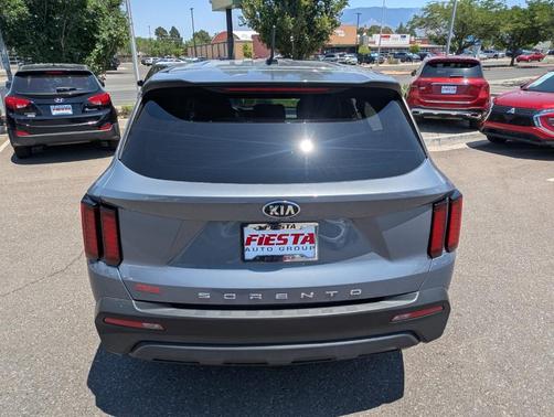 2021 Kia Sorento LX
