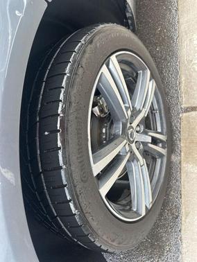2018 Volvo XC60 T5 Momentum