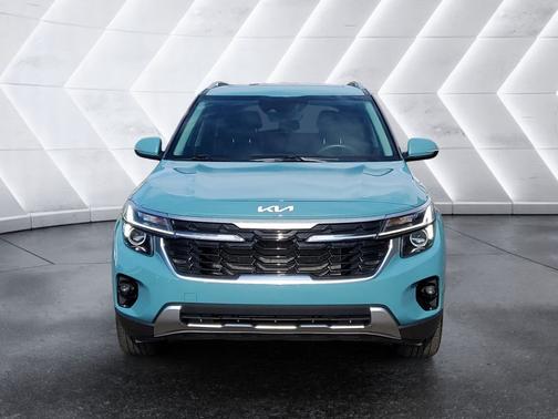 Blue 2024 Kia Seltos EX