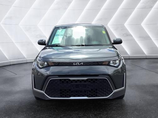 Gray 2023 Kia Soul LX