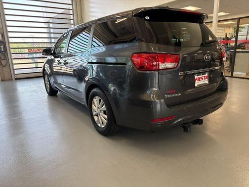 2018 Kia Sedona LX