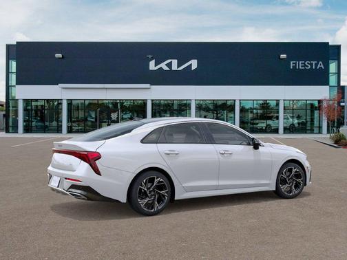 2025 Kia K5 GT-Line