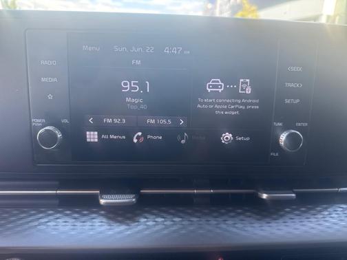 2022 Kia Carnival LX