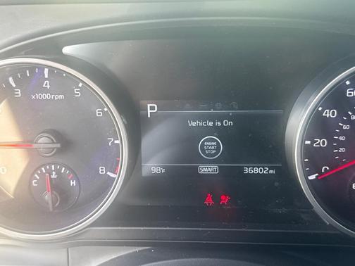 2022 Kia Carnival LX