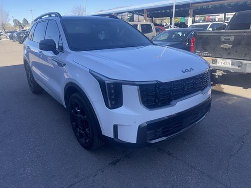 Glacial White Pearl 2025 Kia Sorento X-Line EX