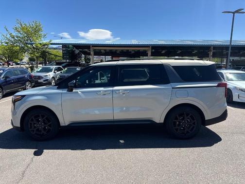 2025 Kia Carnival Hybrid SX