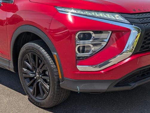 2023 Mitsubishi Eclipse Cross LE