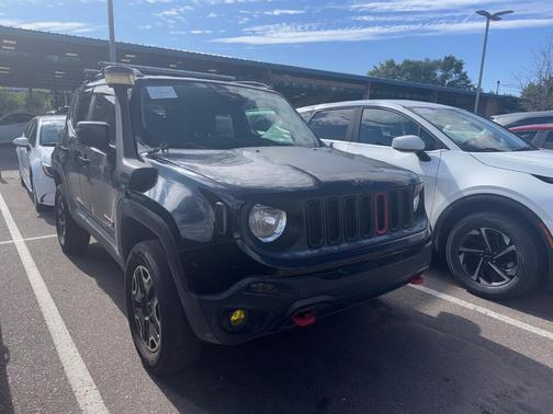 2017 Jeep Renegade Trailhawk