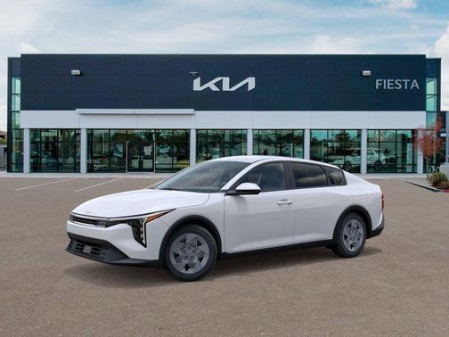 2025 Kia K4 LX
