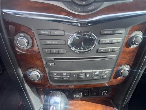 2016 INFINITI QX80 Base