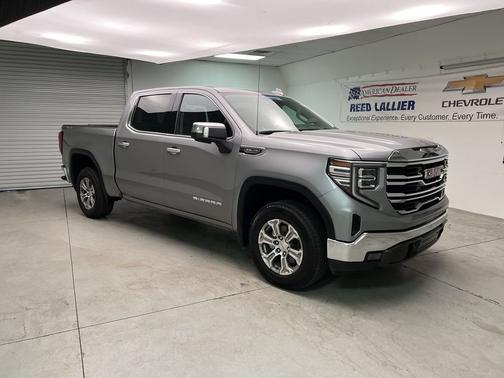 Sterling Metallic 2025 GMC Sierra 1500 SLT