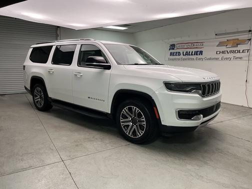 Baltic Gray Metallic Clearcoat 2024 Jeep Wagoneer L Series II