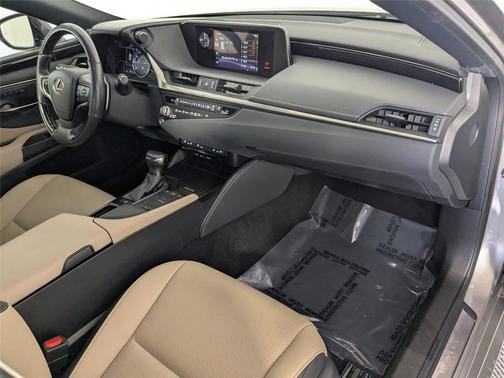 2021 Lexus ES 250 Base