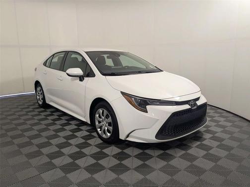 Super White 2022 Toyota Corolla LE