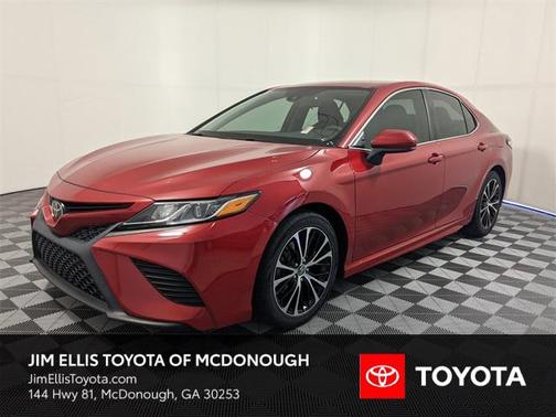 2020 Toyota Camry SE