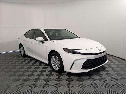 Ice Cap 2026 Toyota Camry LE