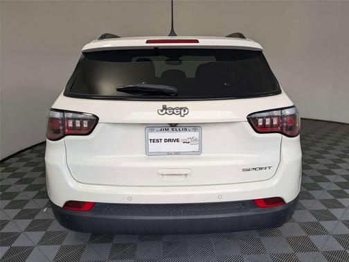 White Clearcoat 2018 Jeep Compass Sport