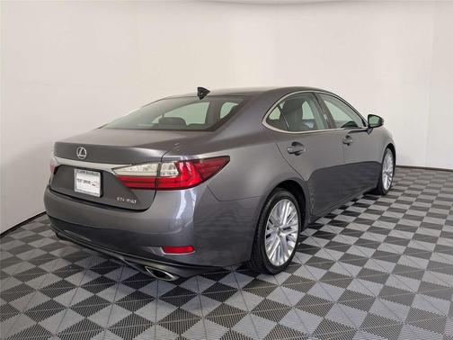 Nebula Gray Pearl 2016 Lexus ES 350 Base