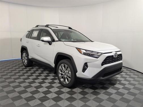 2025 Toyota RAV4 XLE Premium