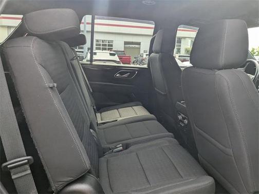 2022 GMC Yukon SLE