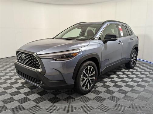 2025 Toyota Corolla Cross XLE