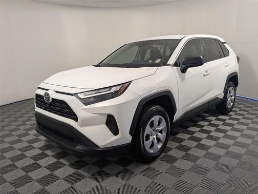 Ice Cap 2024 Toyota RAV4 LE