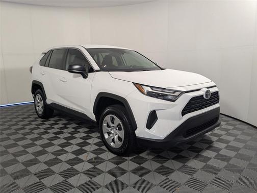Ice Cap 2024 Toyota RAV4 LE