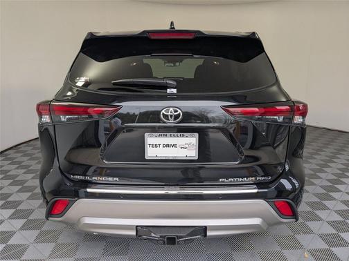 2026 Toyota Highlander Platinum