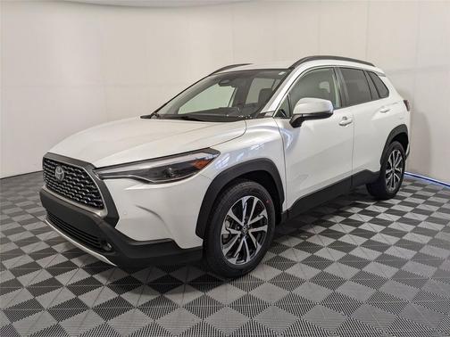 2023 Toyota Corolla Cross XLE