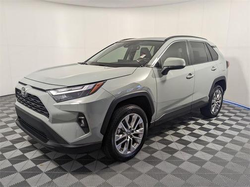 2022 Toyota RAV4 XLE Premium