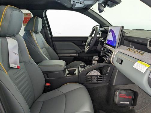 2025 Toyota Tacoma Hybrid Trailhunter
