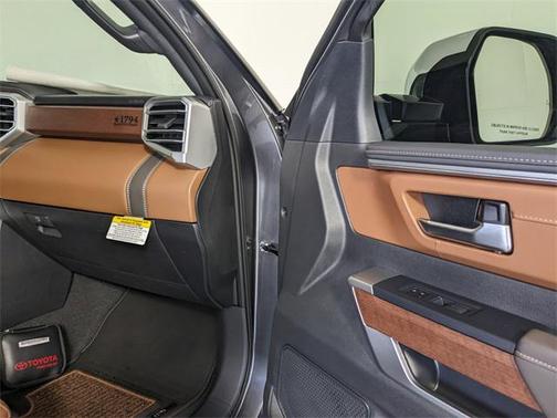 2025 Toyota Tundra Hybrid 1794 Edition