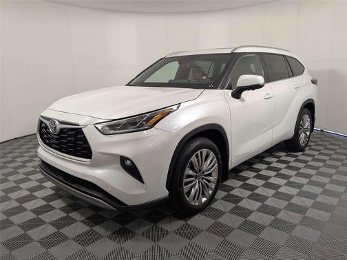 Wind Chill Pearl 2025 Toyota Highlander Platinum