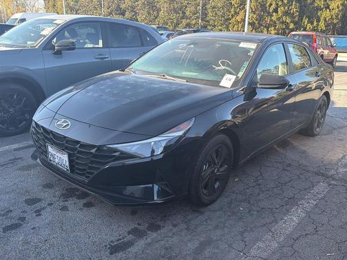 2021 Hyundai ELANTRA SEL